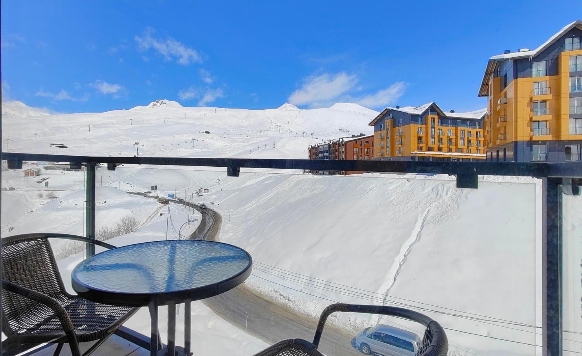 Gvc New Gudauri Twins 413 Mountain View Apartment Bagian luar foto